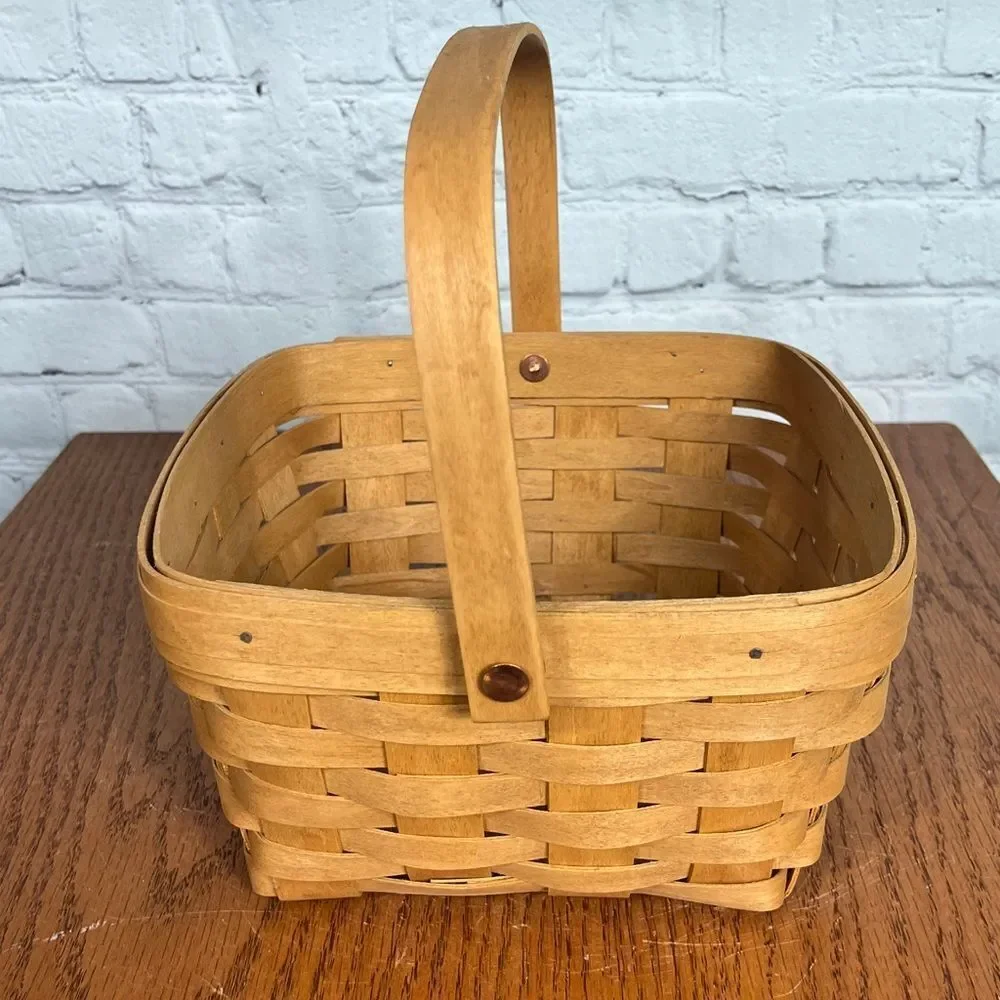 Vintage Longaberger 9x9” square basket with handle 2003
